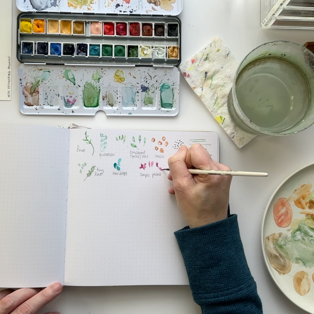 How to Paint Easy Modern Florals Using Gouache